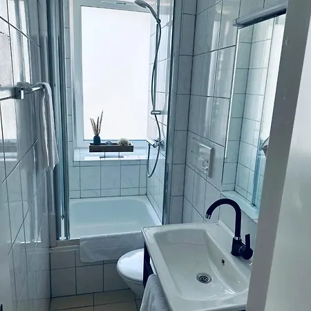 Charlton 3* Hannover