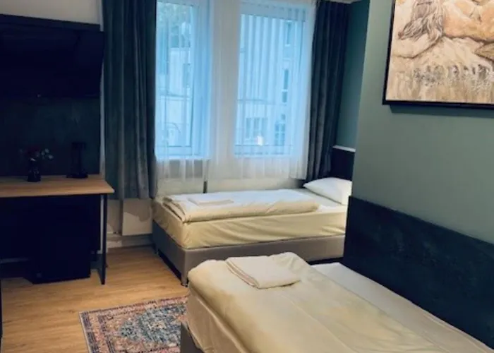 Charlton Отель 3*